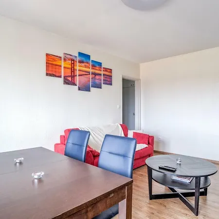 Modern Of 60m² With Balcony